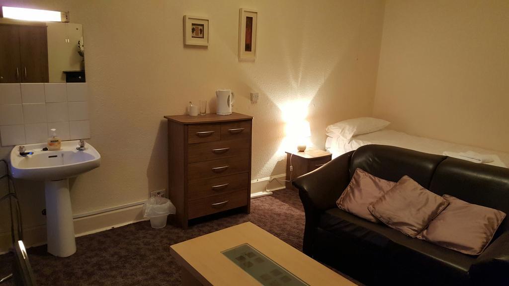 Station Hotel Hucknall Экстерьер фото