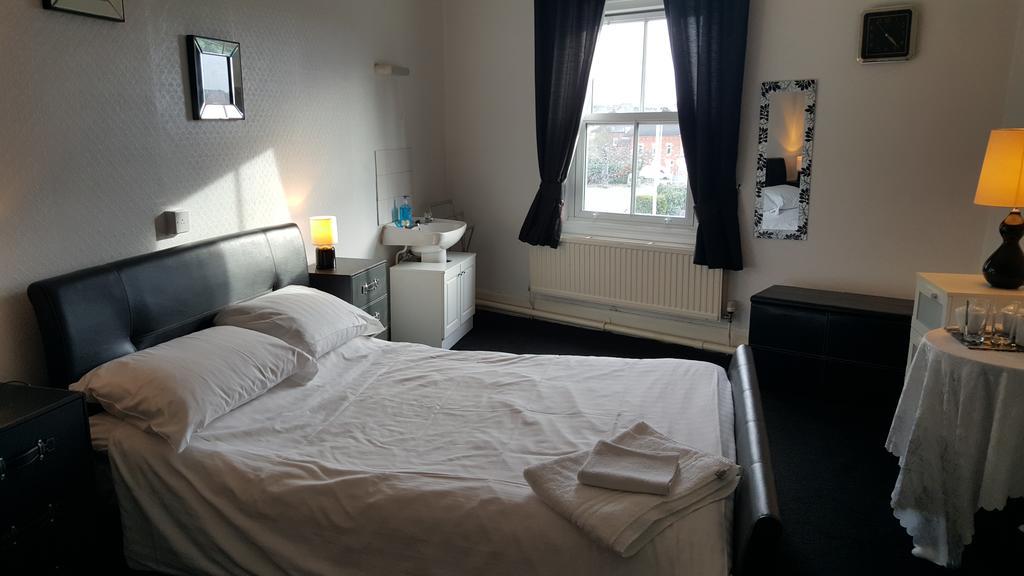 Station Hotel Hucknall Экстерьер фото