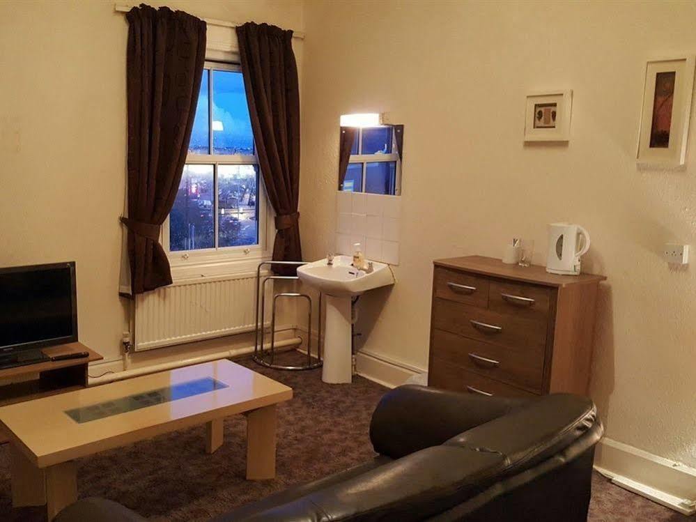 Station Hotel Hucknall Экстерьер фото